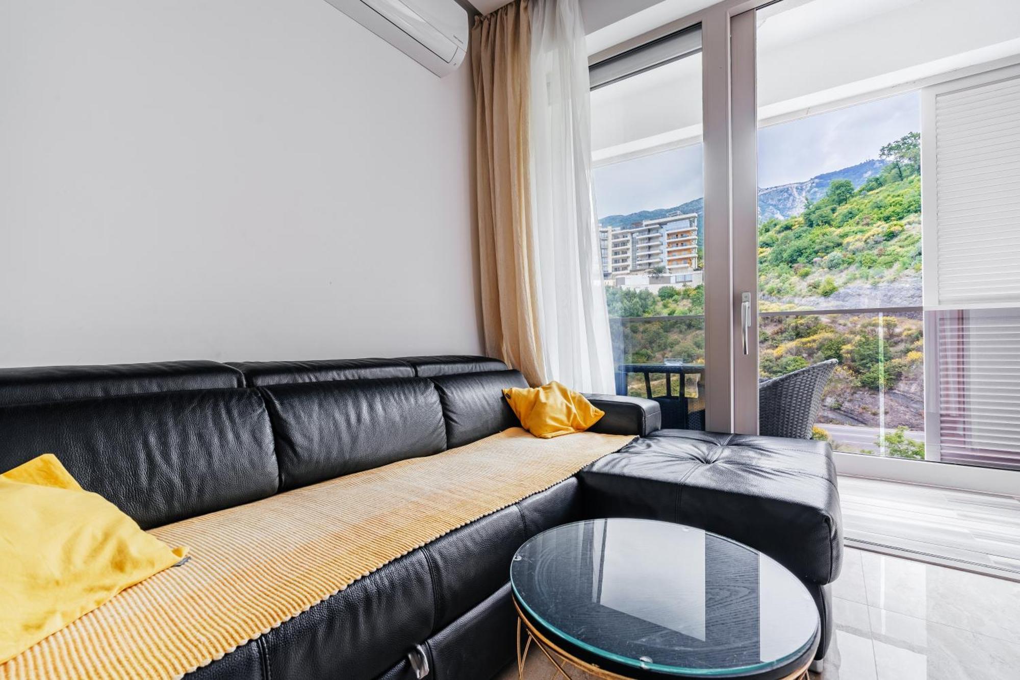 Aura Tower Apartments By Gaby Rafailovici Exterior photo
